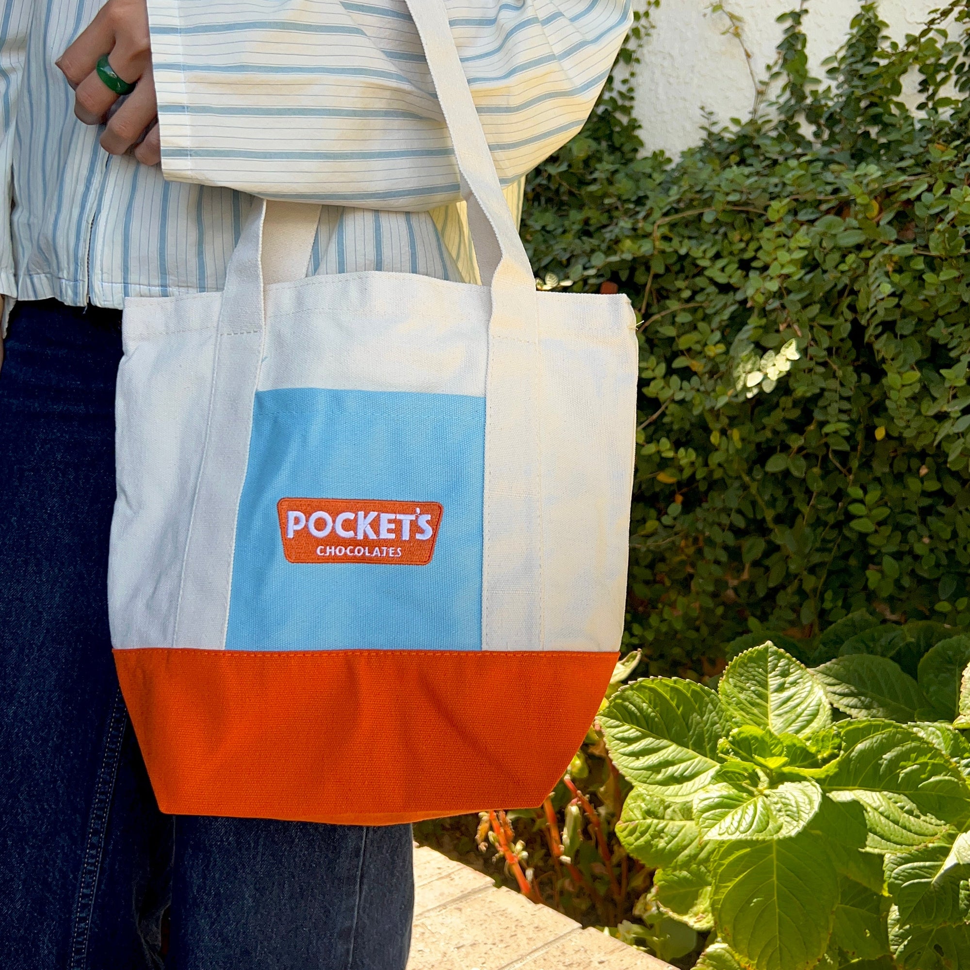 POCKET'S TOTE