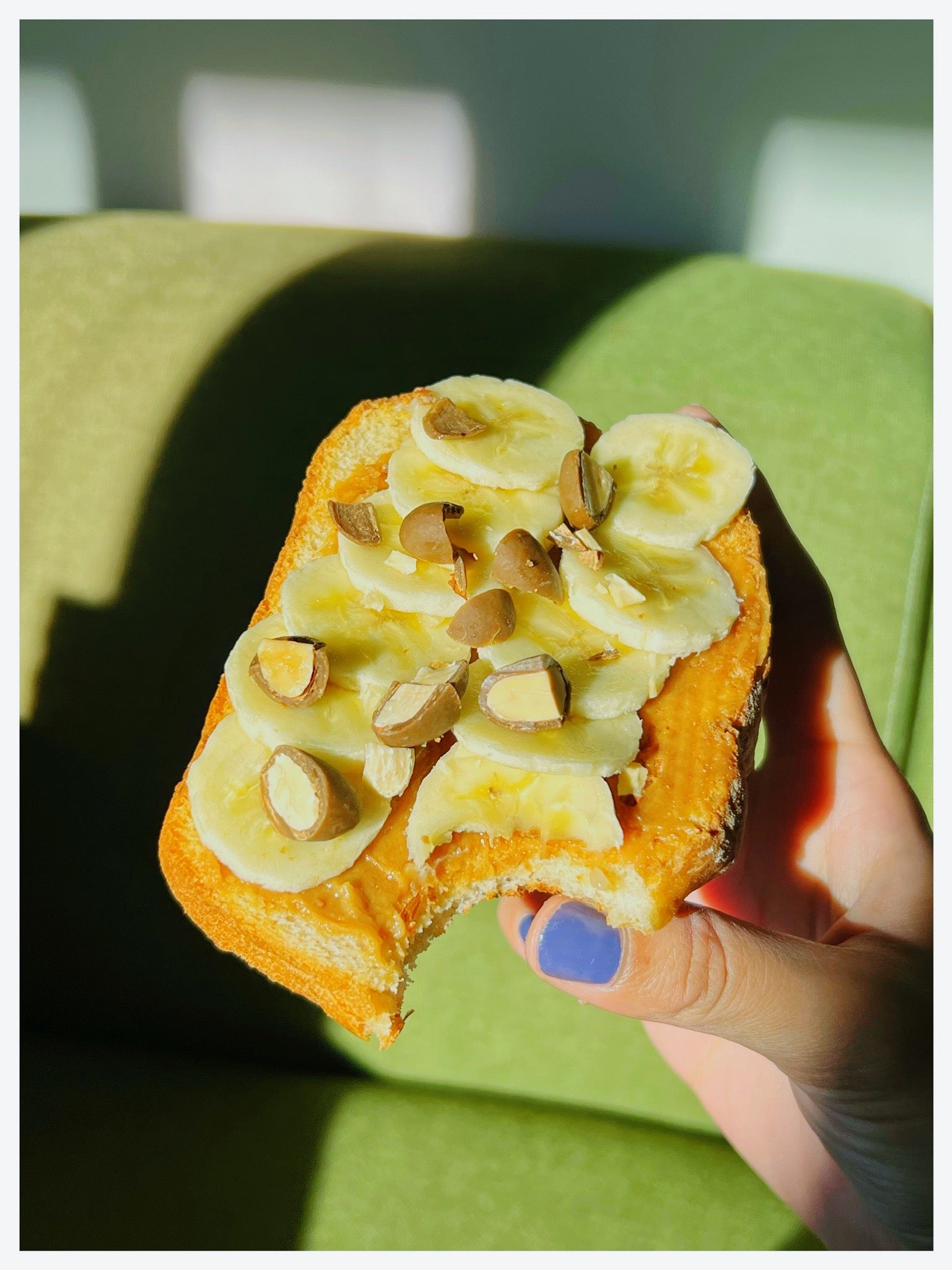 MATCHA SNACK SIZE ALMONDS – Pocket's Chocolates